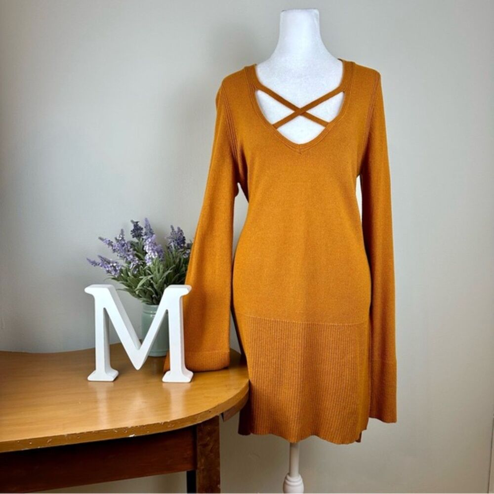 Free People Criss Cross Sweater - size medium - oversized - Rust color